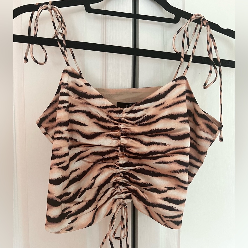 Animal Print Scrunch Crop Top